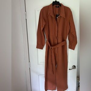 NWT Able Charlyn Linen-Blend Jumpsuit in Amber Brown, Size Medium